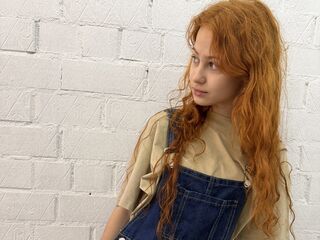 camslut spreading pussy HeidyMichaelsen