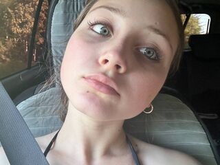 naked webcamgirl HelgaHumenik
