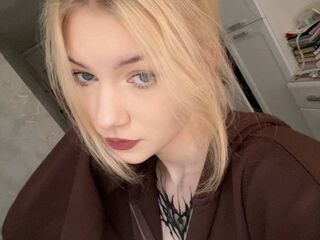 naughty cam girl masturbating HellenHornny