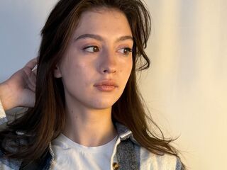 camslut fingering wet pussy HermilaKegerries