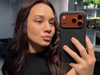 naughty camgirl masturbating IleanaFarren