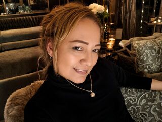 hot girl webcam picture IrishFaster
