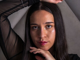 beautiful girlcam IrysMontiel