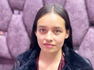 adult web cam IssaMontenegro