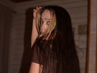 naughty cam girl masturbating IvyMoore
