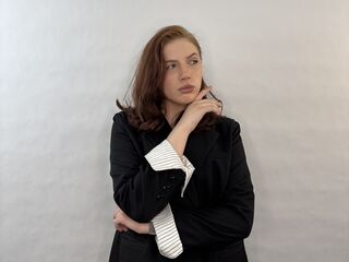 free live cam chat IzolaDonawa