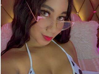 kinky video chat performer JannaYhowns