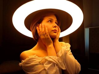 camslut topless JoslynDelmolino