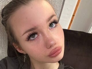 girl topless chat JuliaStevens