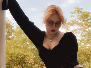 topless cam girl KaleighCollett