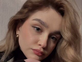 free webcam picture KileyRipple
