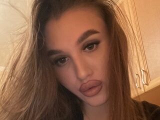 fingering webcam girl KyraVictorine