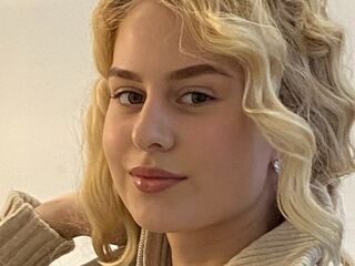 beautiful girlcam LaniePlewa
