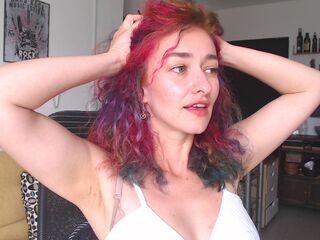 camgirl showing tits LauraCastel