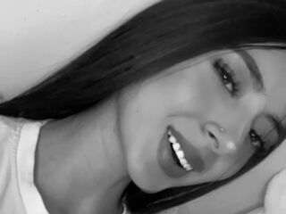 cam girl playing with dildo LauraRisk