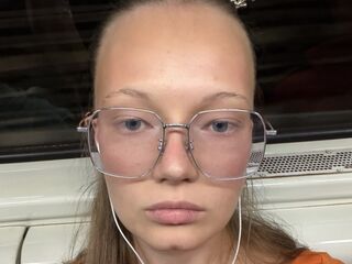 girl webcam LethaMital