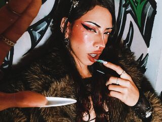 dirty LiaValmont