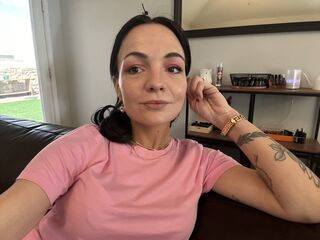sexy live webcam girl LuanaHernandez