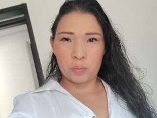 topless cam girl LuceroMariap