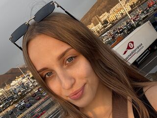 naughty webcamgirl LunaDarkwood