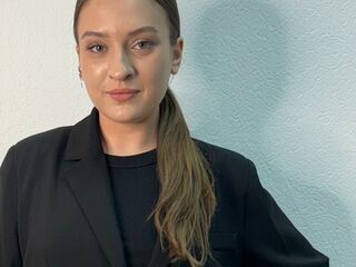 adult cam live LyndaEstle