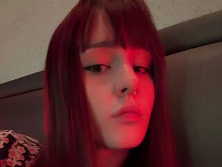 girl cam naked MaeveLith