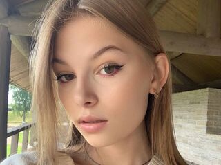kinky webcam video MaidaKirakosyan