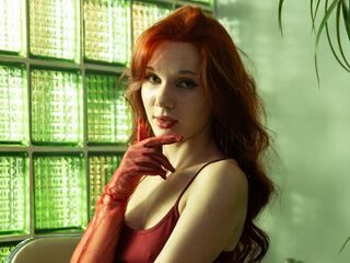 naked cam girl masturbating with dildo MargoViento