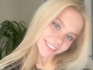 webcam girl chatroom MarlenaBalceiro