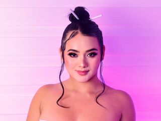 camgirl showing tits MartinaVoss