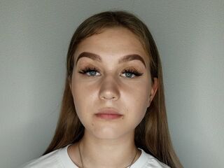 camslut showing pussy MeganPerson