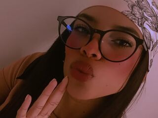 camgirl fingering pussy MeliWain