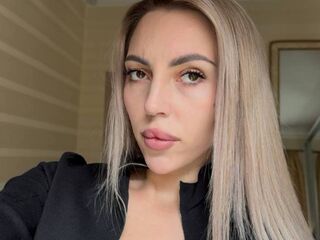 naked girl with live cam masturbating MelisaDee
