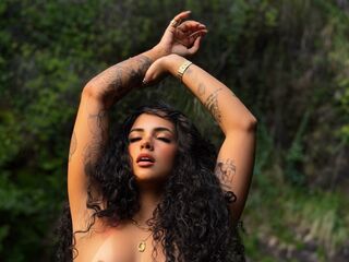 naughty cam girl fingering pussy MiaMarino