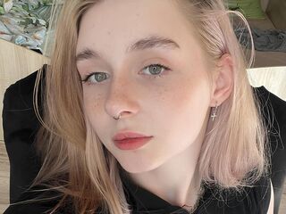 fingering cam slut MiaMerek