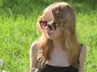 camgirl shaving pussy MirianTippett