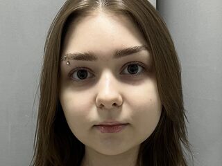 shaved pussy webcam NataliCroft