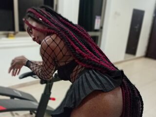 strip show NayaVella