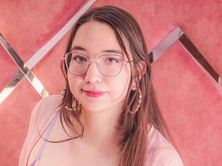 naughty cam girl masturbating with dildo NeluxRiveiro