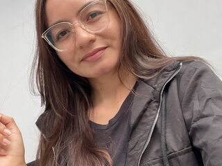 cam strip tease NyssaraLasso