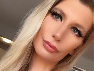 fingering girl webcam  PaigeRae