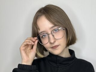 beautiful girl ReginiaHolbein