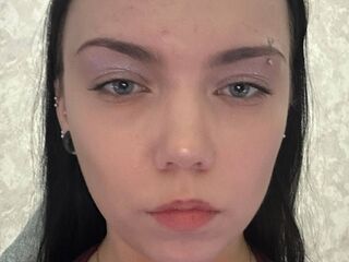 hot cam slut RoniRopes