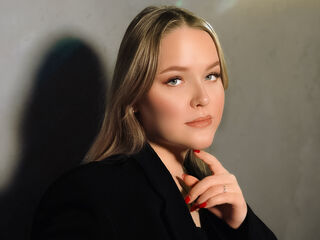 nude cam pic SallySavage