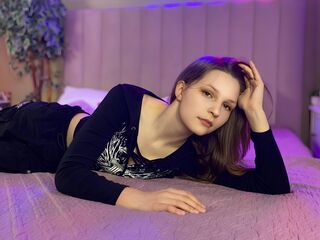camgirl playing with sextoy SarahDunn