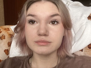 free webcam chat room SaritaTobon