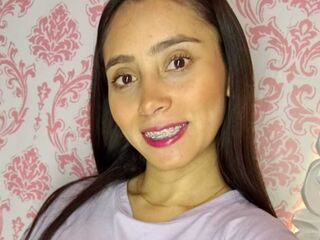 nude webcamgirl ScarlettMills