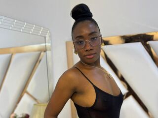 free adult cam picture SelenaHadid