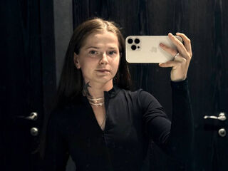 livesex cam girl SilvaNayee