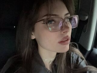 cam girl masturbating with dildo SisMiora